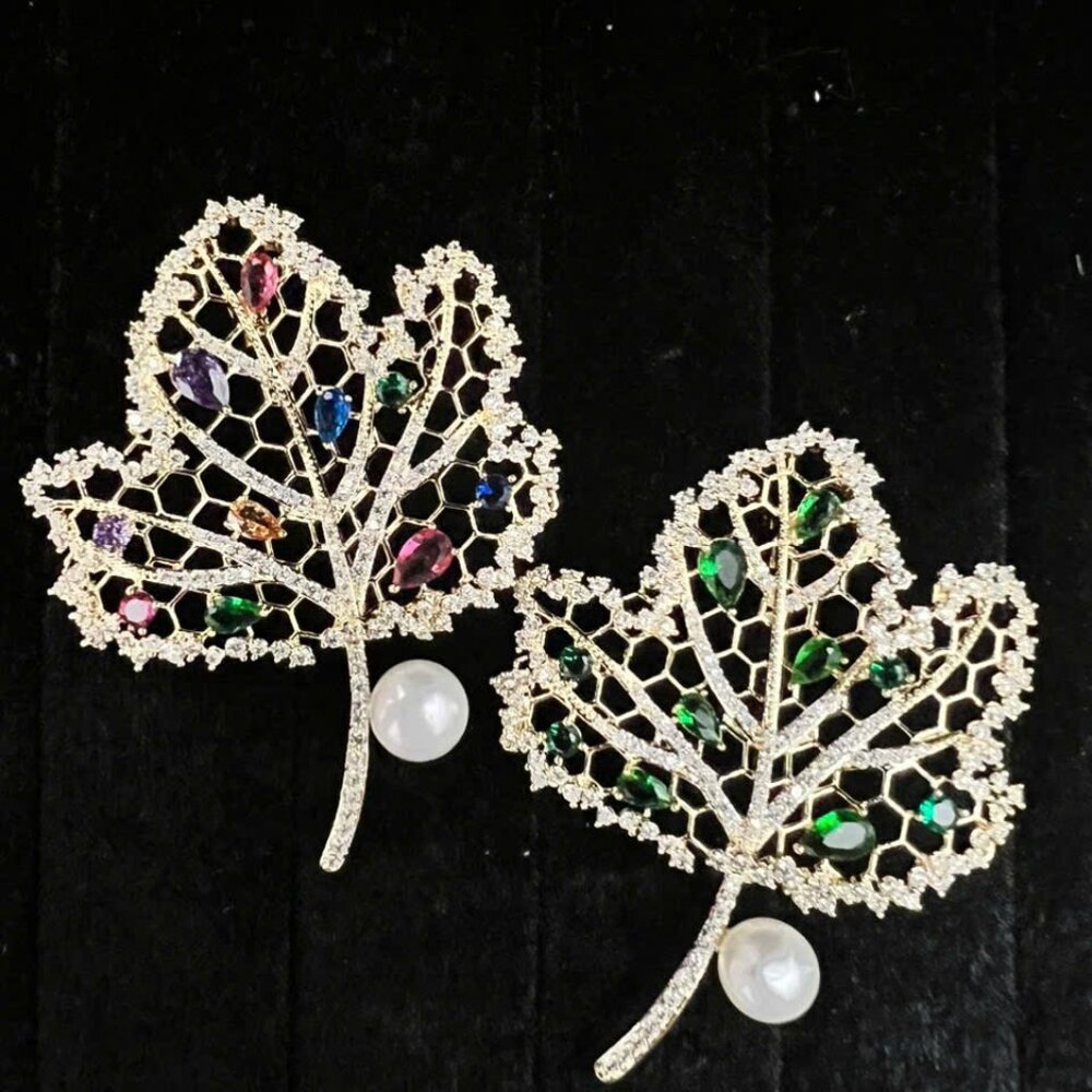 Brooch